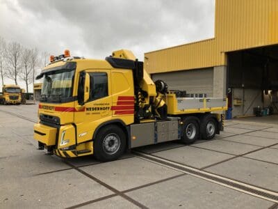 Volvo met 50 tonmeter Palfinger autolaadkraan