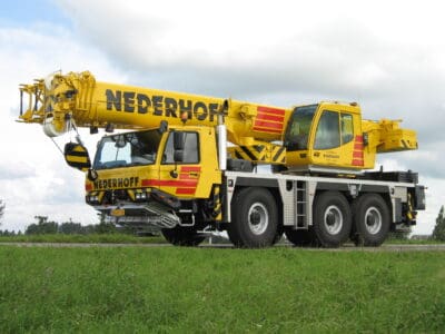 Nederhoff Faun ATF50G-3 in rijstand