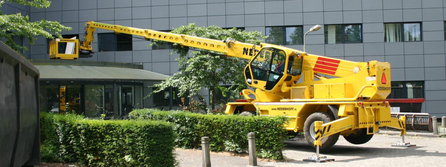 Roterende verreiker met gipskantelbak